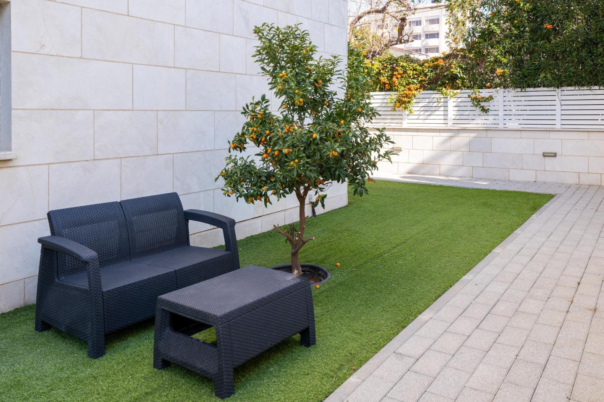Balfour Sea View City Center Nahariya Eksteriør bilde