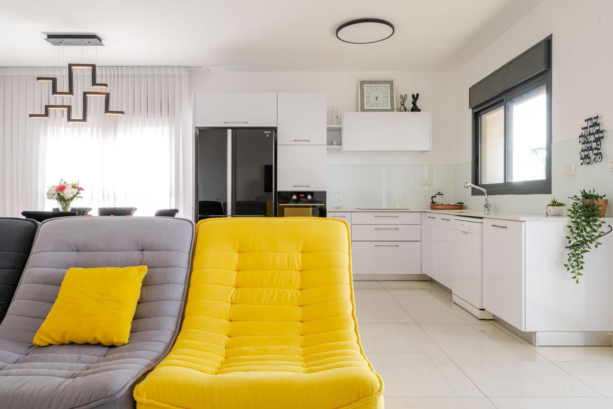 Balfour Sea View City Center Nahariya Eksteriør bilde