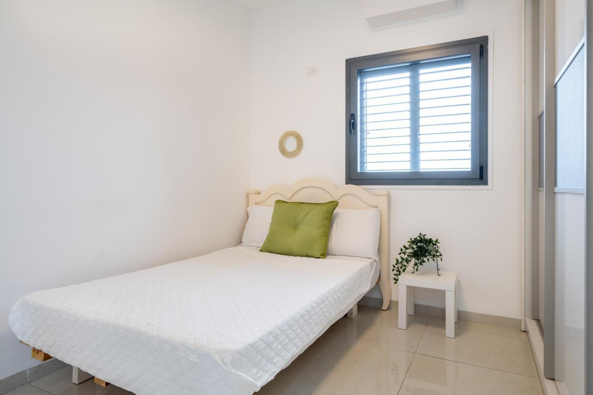 Balfour Sea View City Center Nahariya Eksteriør bilde