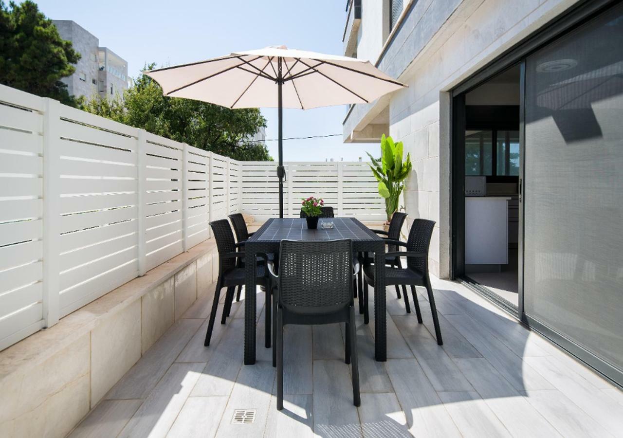 Balfour Sea View City Center Nahariya Eksteriør bilde